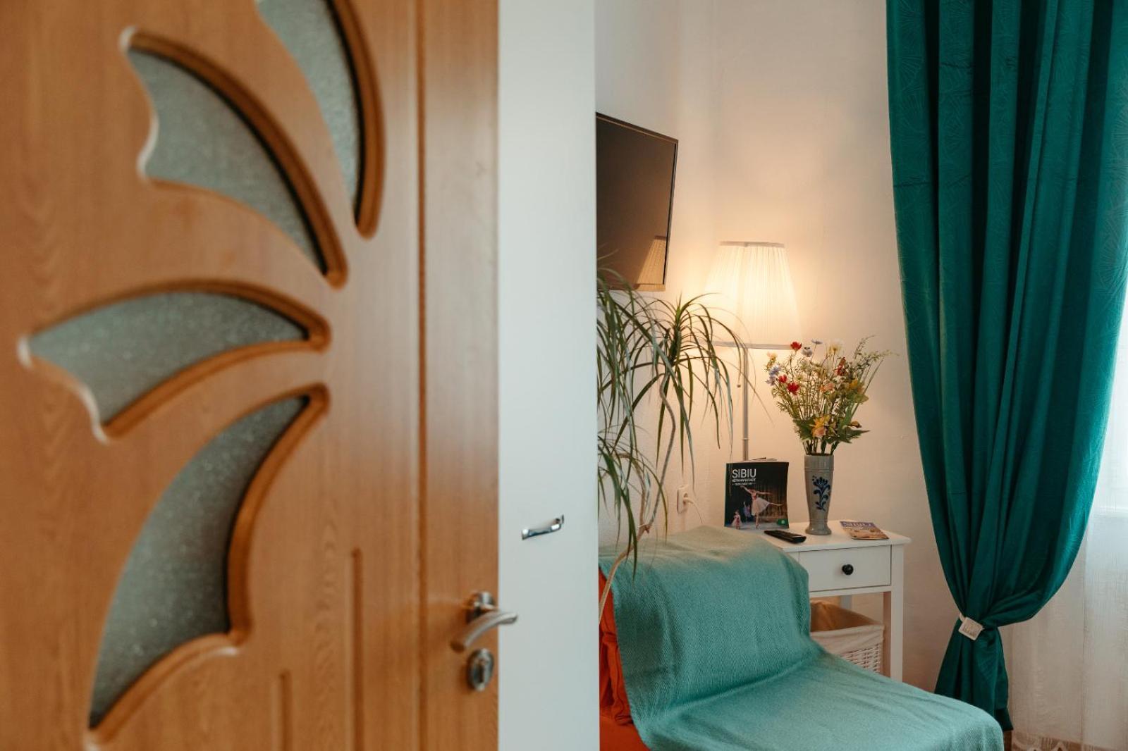 Flh - Apartament Mai Cu Aroma De Cafea Si Ceai Sibiu Buitenkant foto